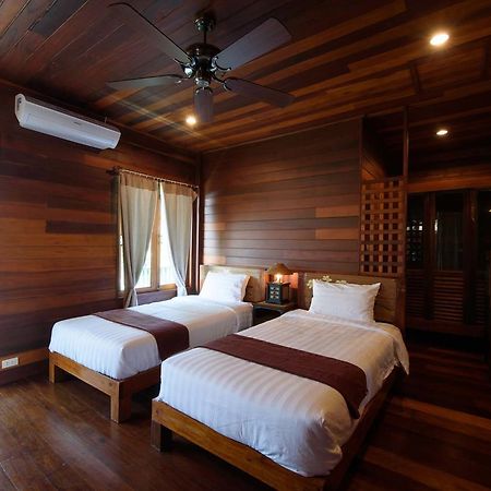 Ruen Khaoyai Hotel Pakchong Bagian luar foto