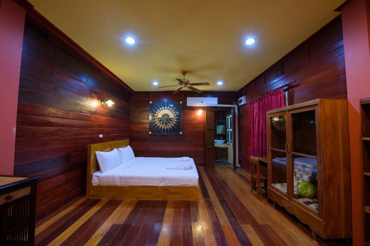 Ruen Khaoyai Hotel Pakchong Bagian luar foto