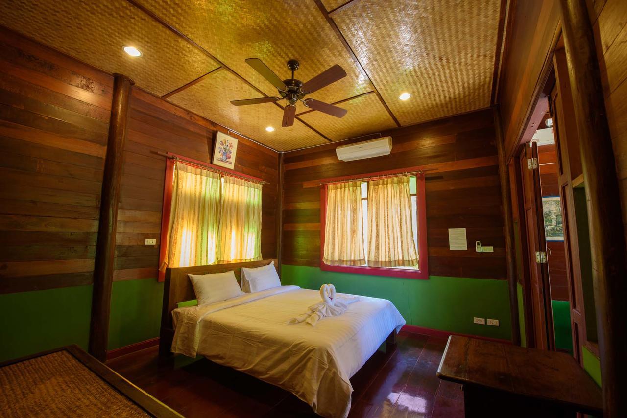 Ruen Khaoyai Hotel Pakchong Bagian luar foto