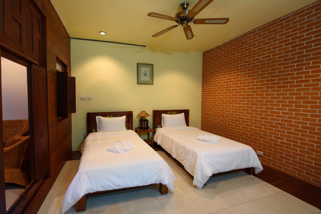 Ruen Khaoyai Hotel Pakchong Bagian luar foto