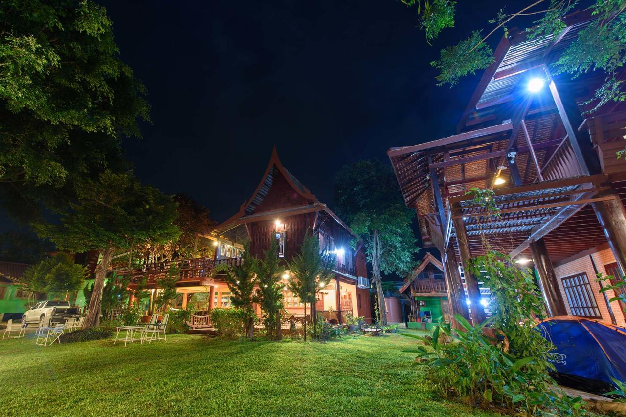 Ruen Khaoyai Hotel Pakchong Bagian luar foto