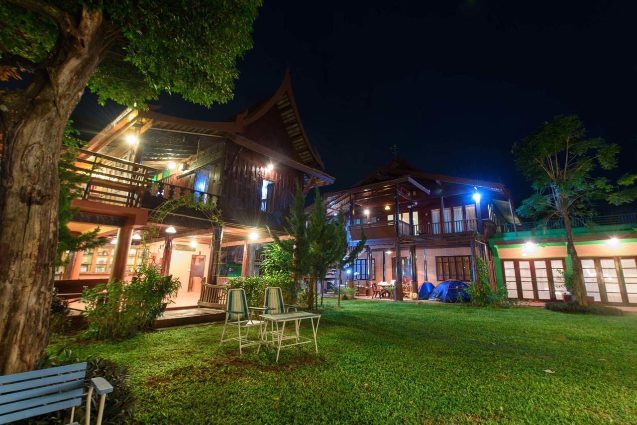 Ruen Khaoyai Hotel Pakchong Bagian luar foto