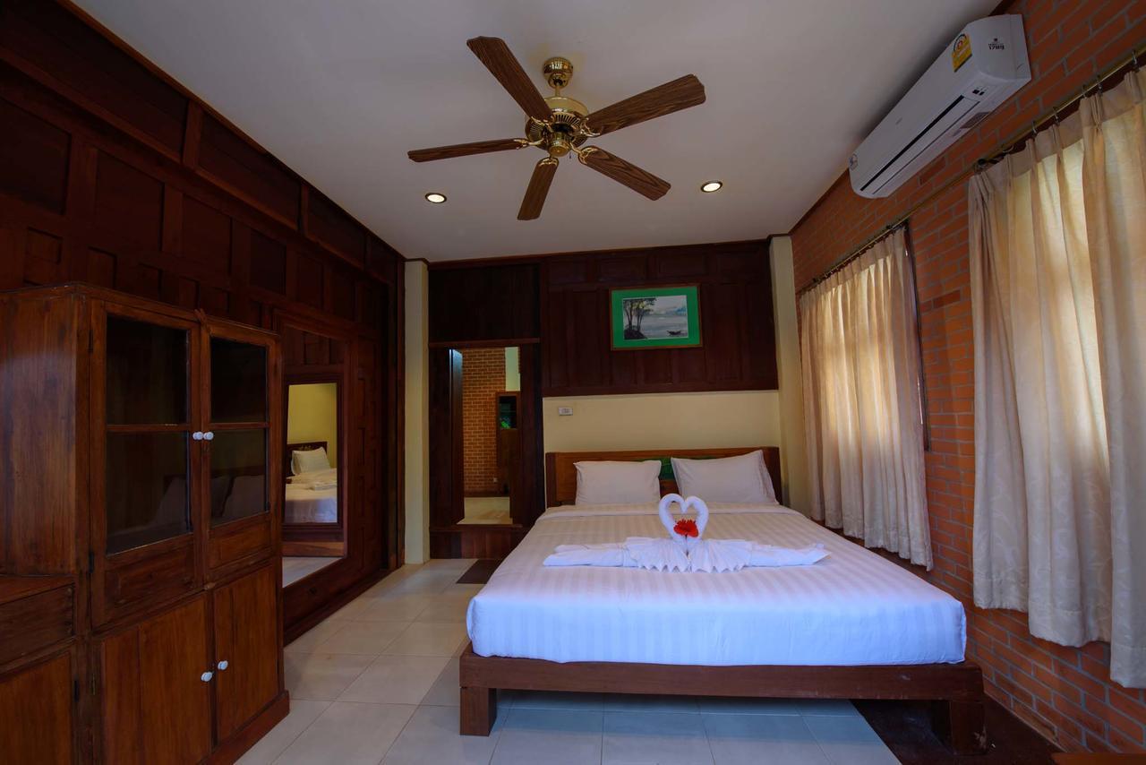 Ruen Khaoyai Hotel Pakchong Bagian luar foto