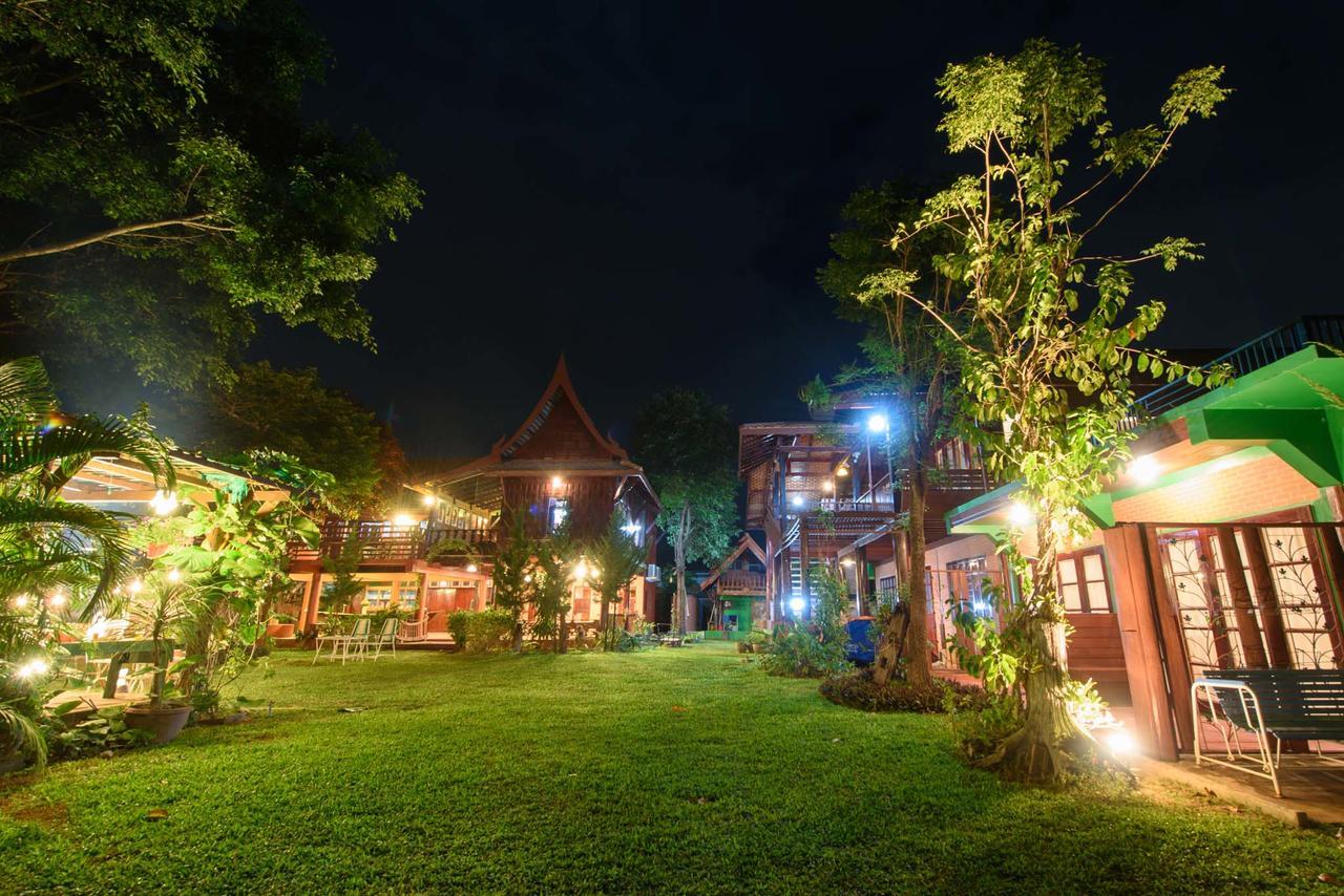 Ruen Khaoyai Hotel Pakchong Bagian luar foto