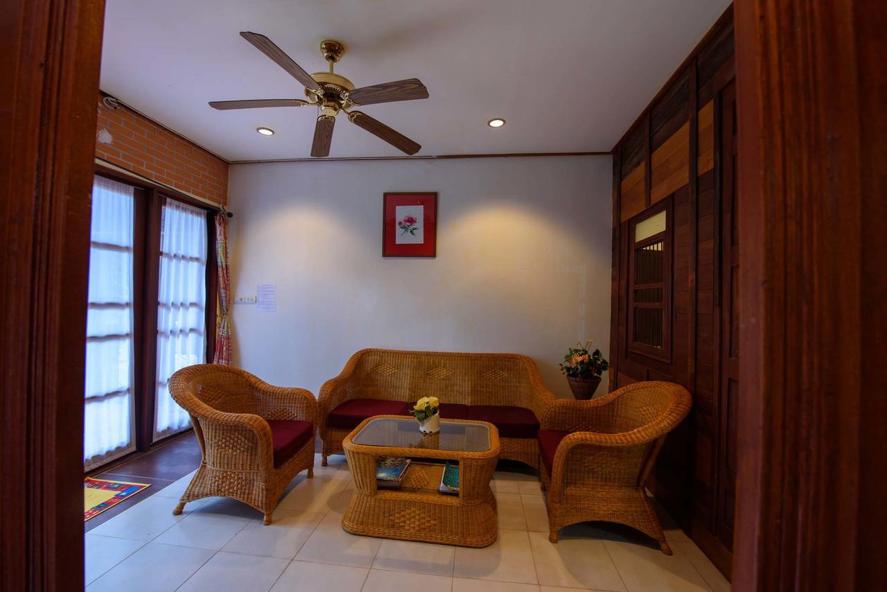Ruen Khaoyai Hotel Pakchong Bagian luar foto