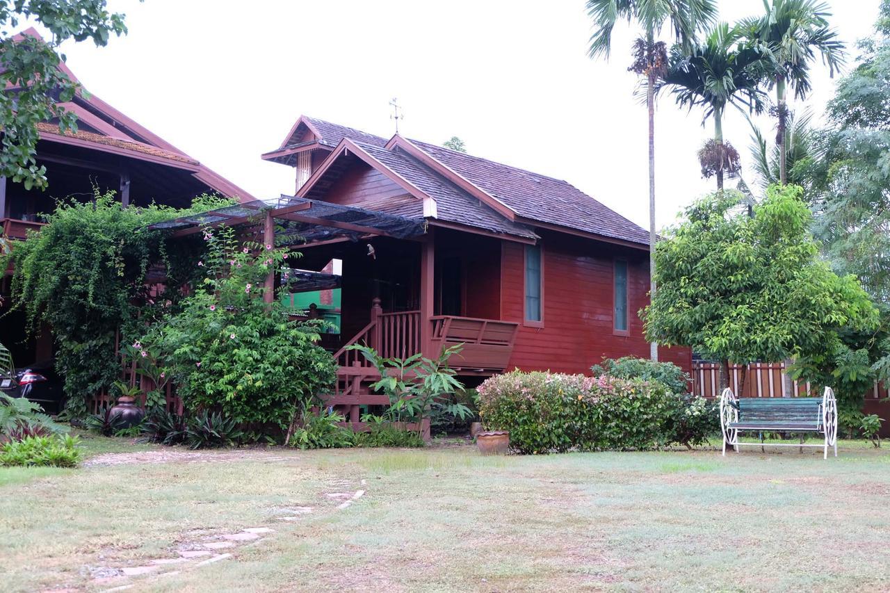 Ruen Khaoyai Hotel Pakchong Bagian luar foto